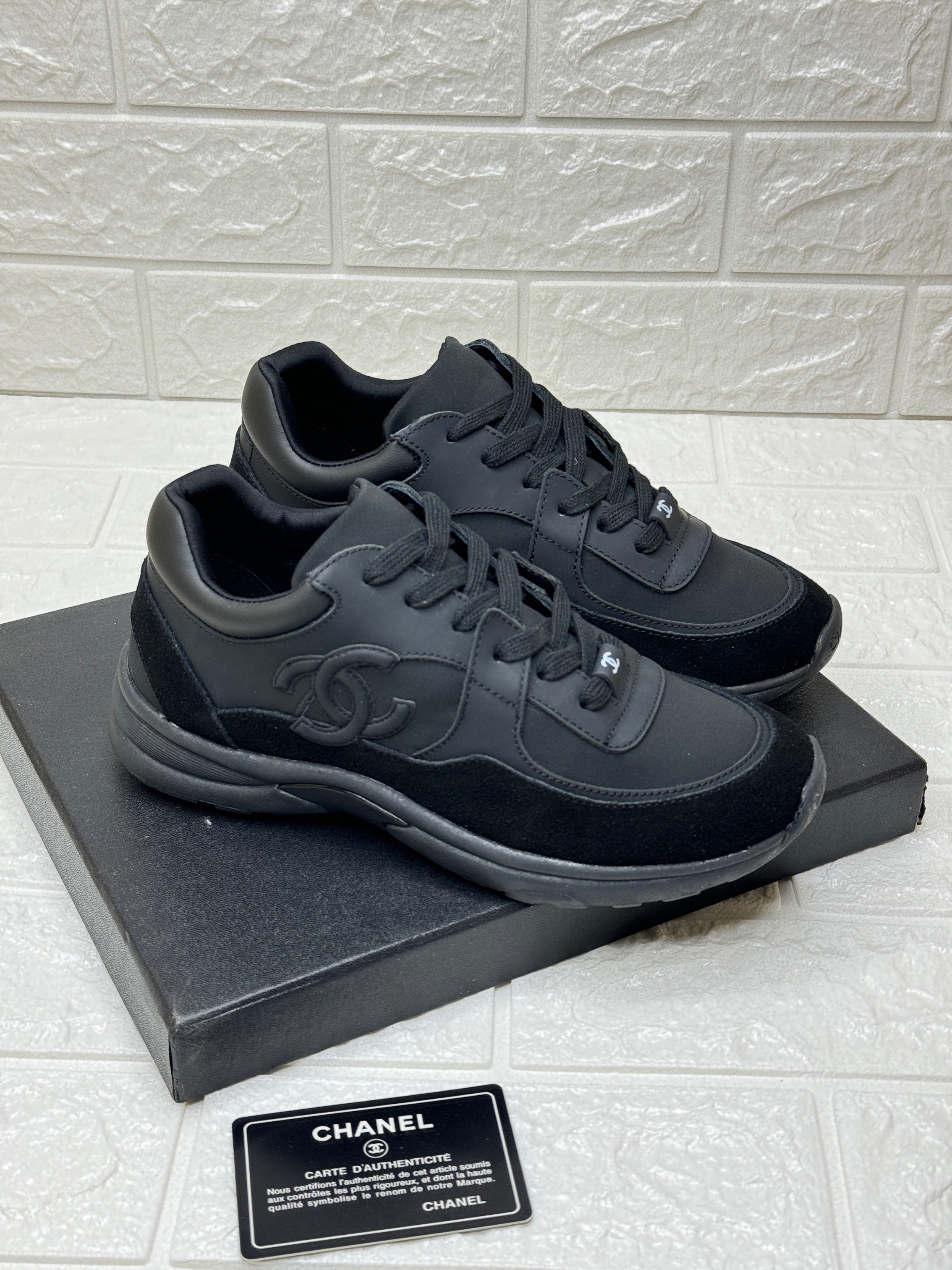 Chanel CC trainers. image 1