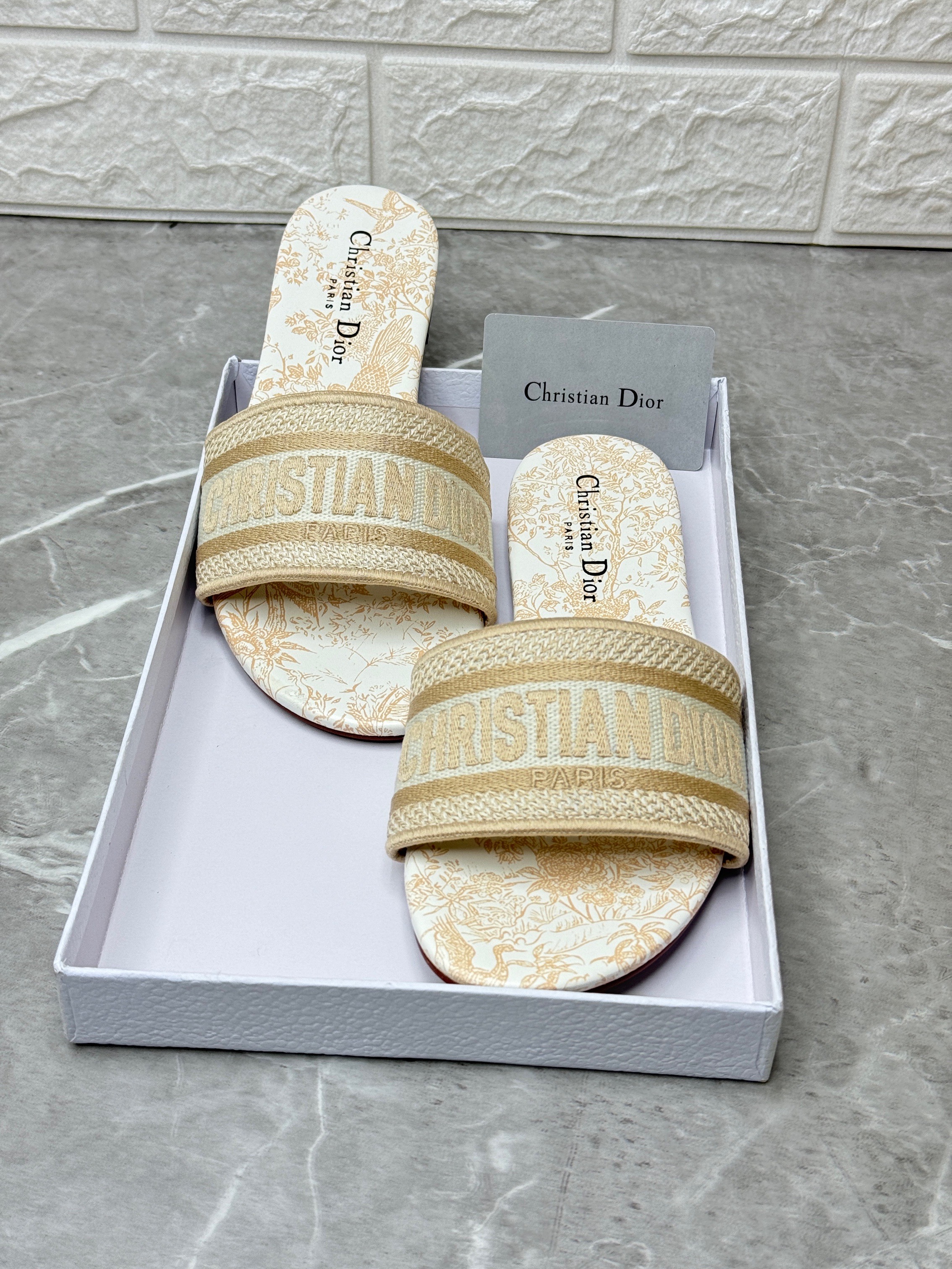 Christian Dior Dway slides featuring the embroidered 'Christian Dior Paris' signature on the upper strap. image 1