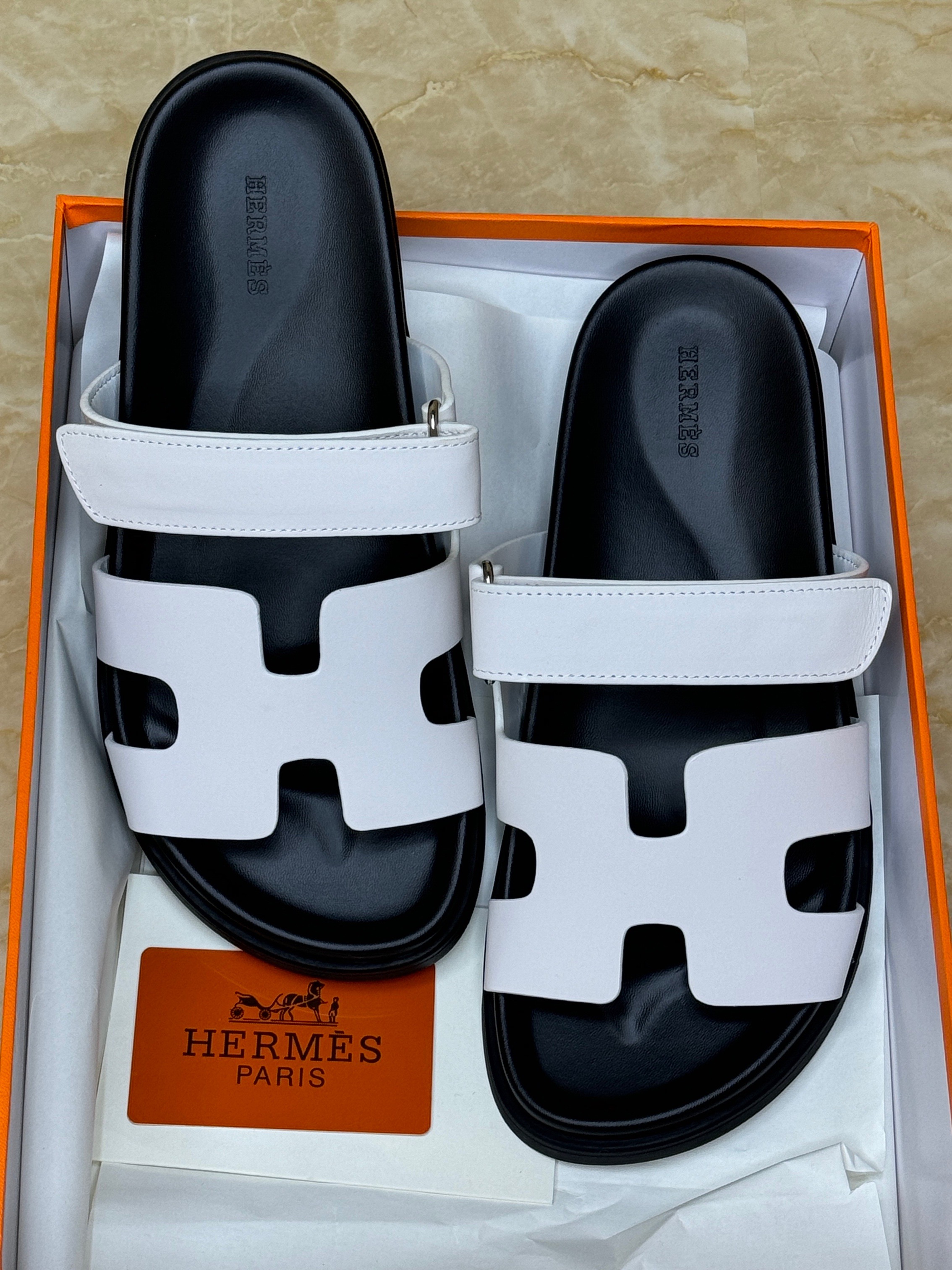 Herm?s Chypre sandals in white calfskin leather. image 1