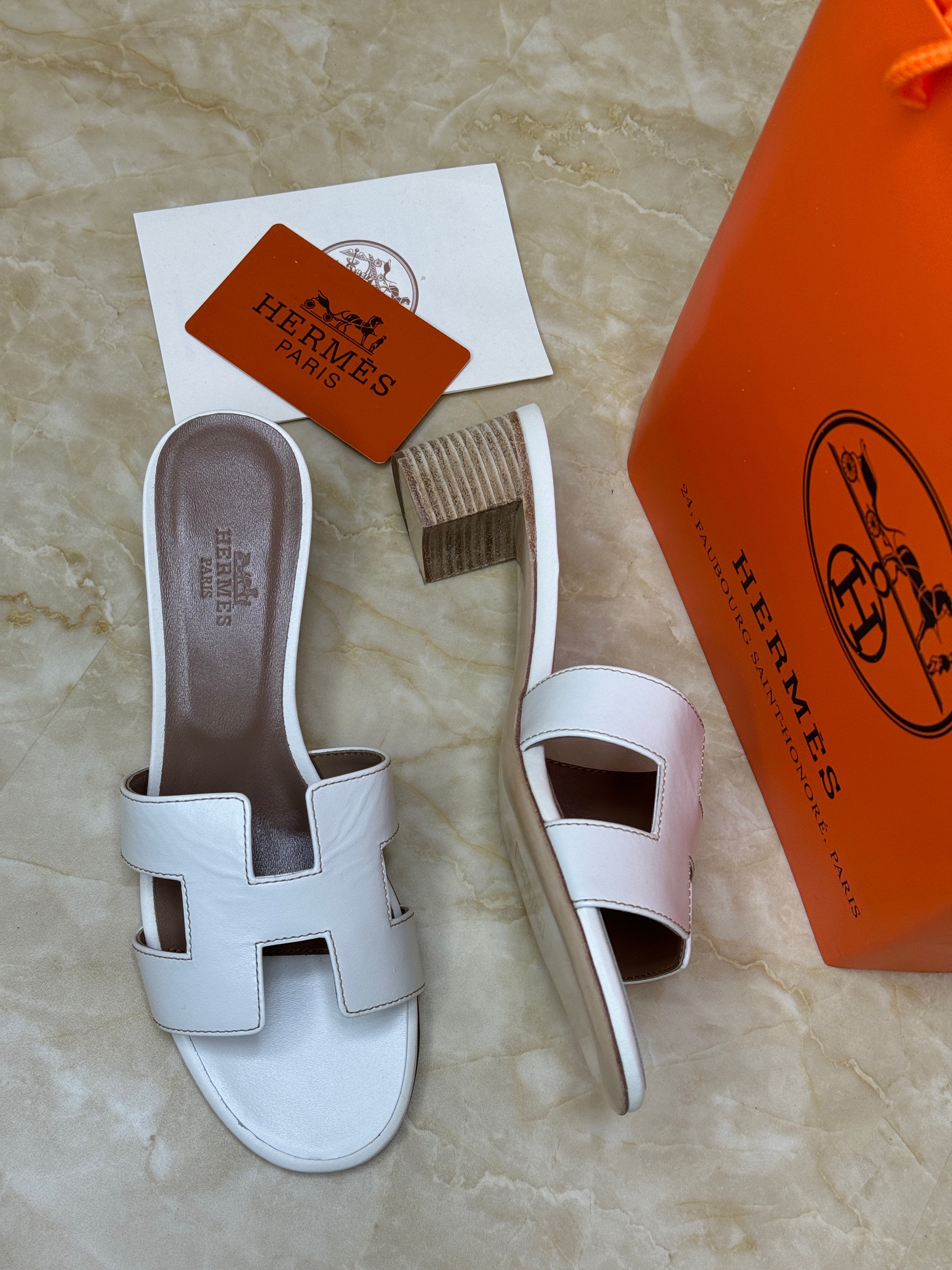 Herm?s Oran sandals in white box calfskin leather. image 1