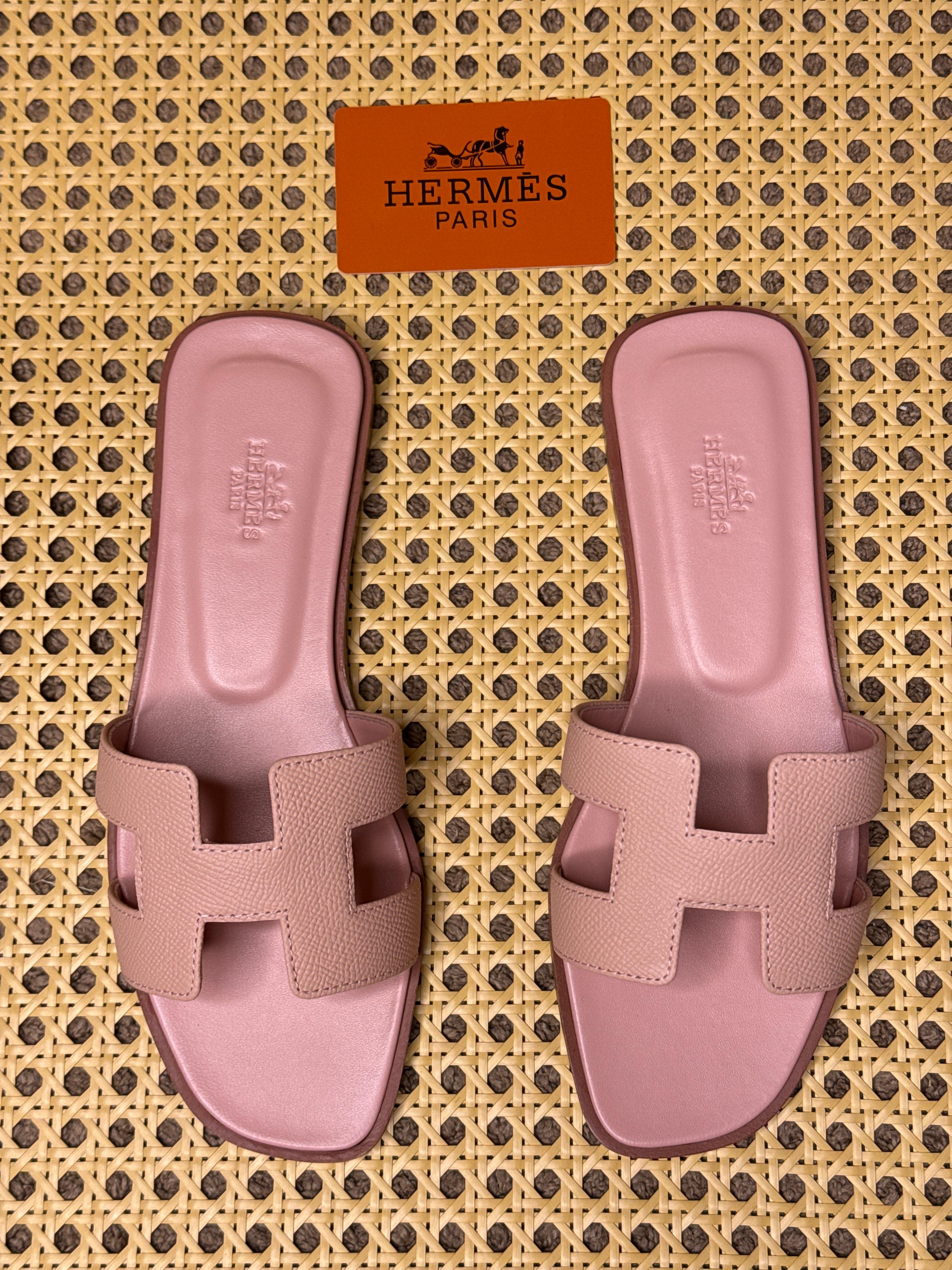 Herm?s Oran sandals in pink calfskin leather. image 1